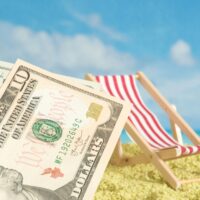 Dollar Geldscheine, Urlaun und Strand